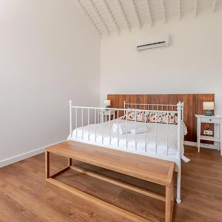 Casas Do Forneiro - T2 Tatil Evi Nordeste (Azores)