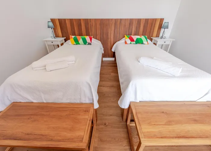 Casas Do Forneiro - T2 Nordeste (Azores)